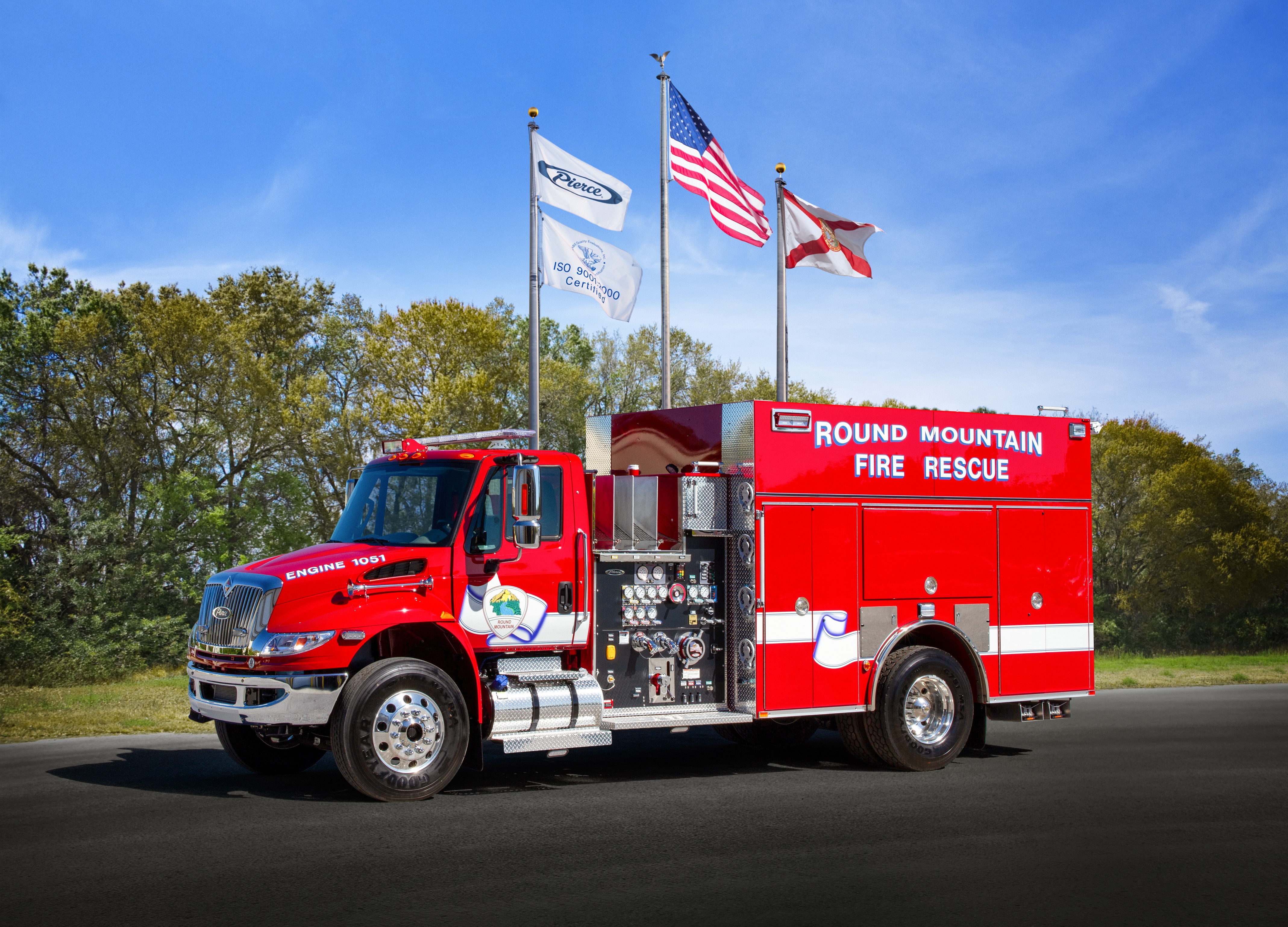 Round Mountain Fire Department Pumper